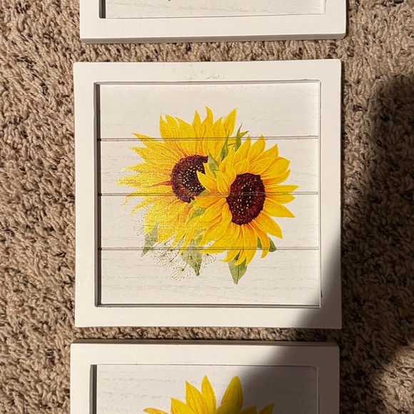 Sunflower bundle #1 this contains 4 wall decor items one is a set of 3 pictures - Picture 4 of 9